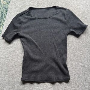 Gymshark Dark Grey Women's Ribbed Tee. Never worn. Cropped.
